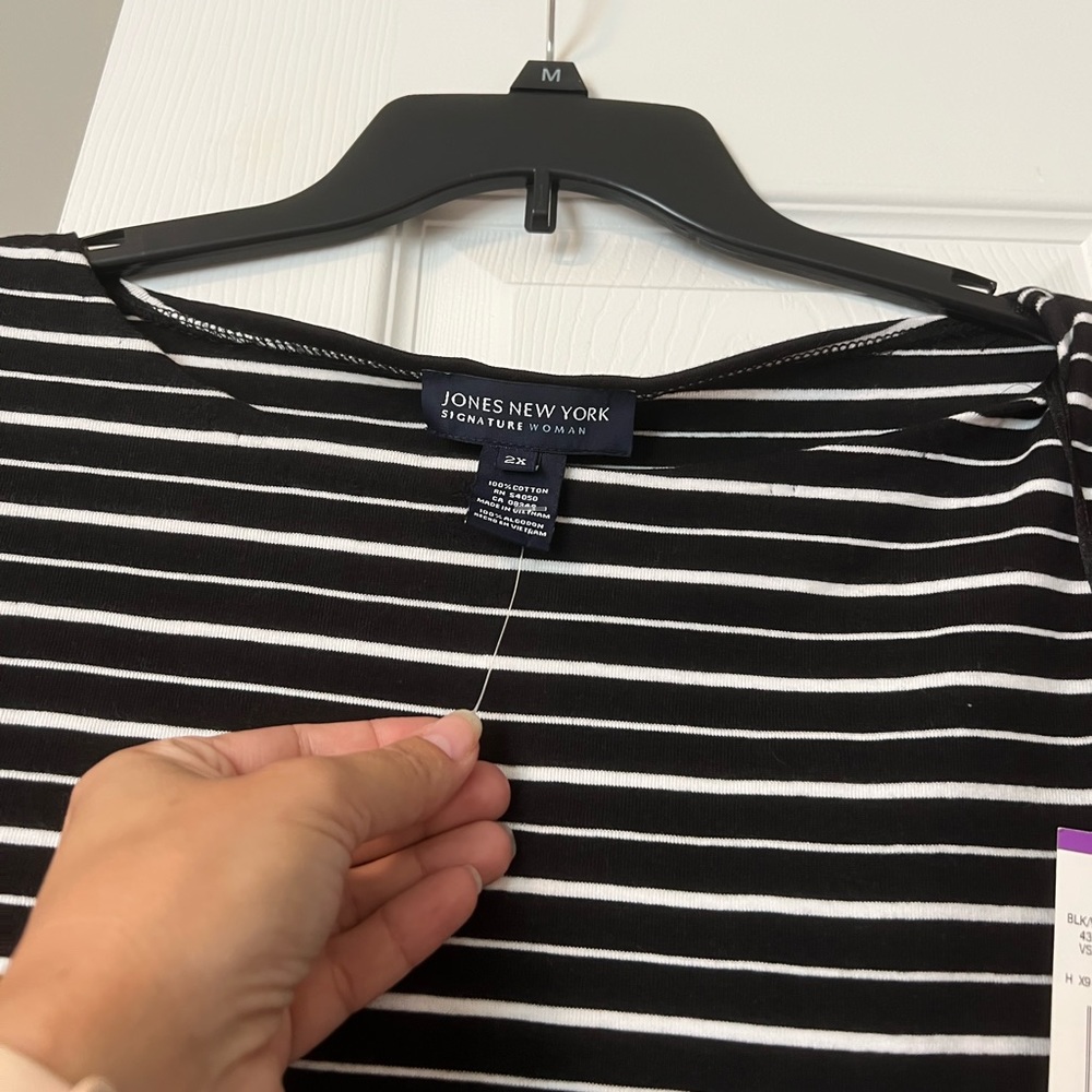 NWT Jones New York Tops, Set Of 2 - Picture 4 of 5